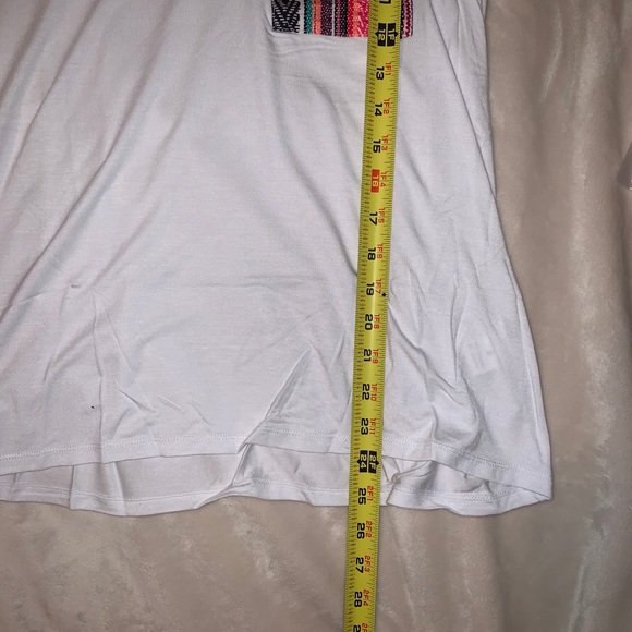 🛍LAST ONE🛍 White tank with multi color pocket - Picture 8 of 9